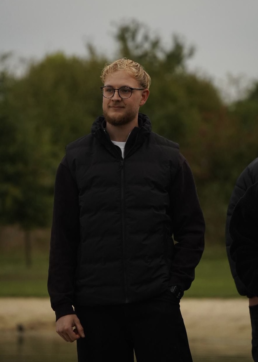 095298a6-be7e-4f76-8fac-2d6d05ccff2b 3